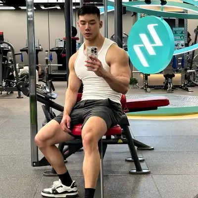 邱磊